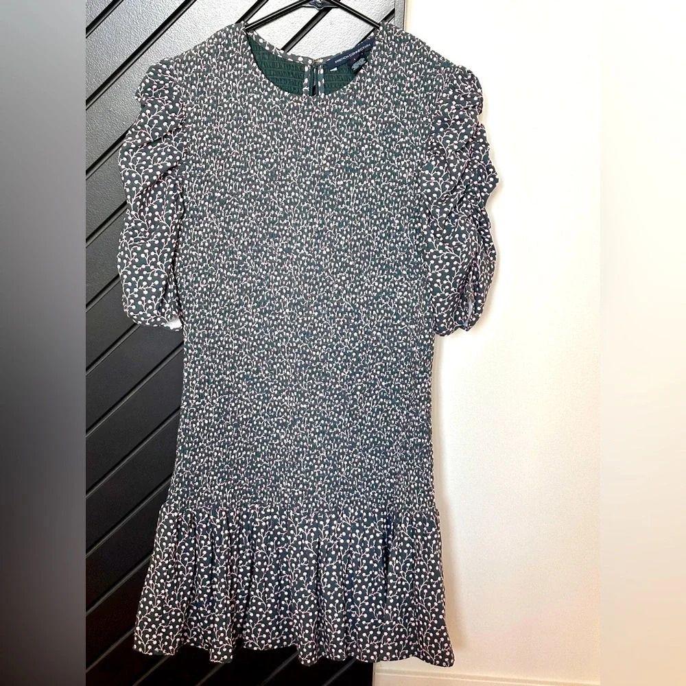 French connection dress. size S. Worn only once. Very flattering dress.